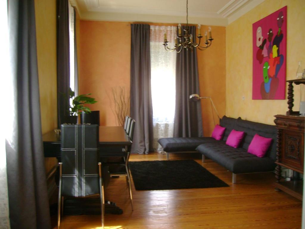 Du Russel Suite Baden-Baden Bilik gambar